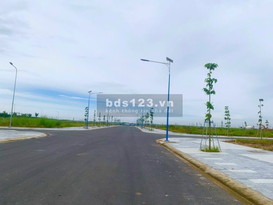 Đất đường DT769 sổ sẵn thổ cư 100% giá chỉ 1.75 tỷ liên hệ 0374804086 em Hảo