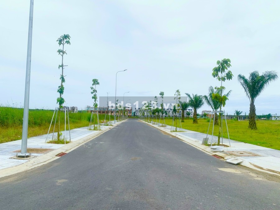 Đất đường DT769 sổ sẵn thổ cư 100% giá chỉ 1.75 tỷ liên hệ 0374804086 em Hảo