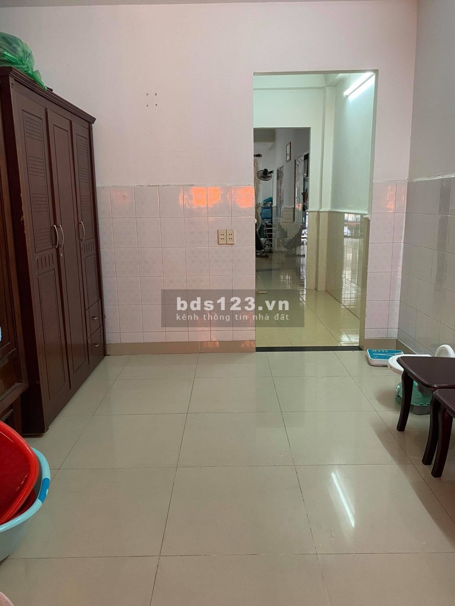 Nhà rộng kiên cố, hẻm xe hơi. Nguyễn Văn Săng giá bán 6,8 tỷ tiện ích đủ, khu dân cư đông