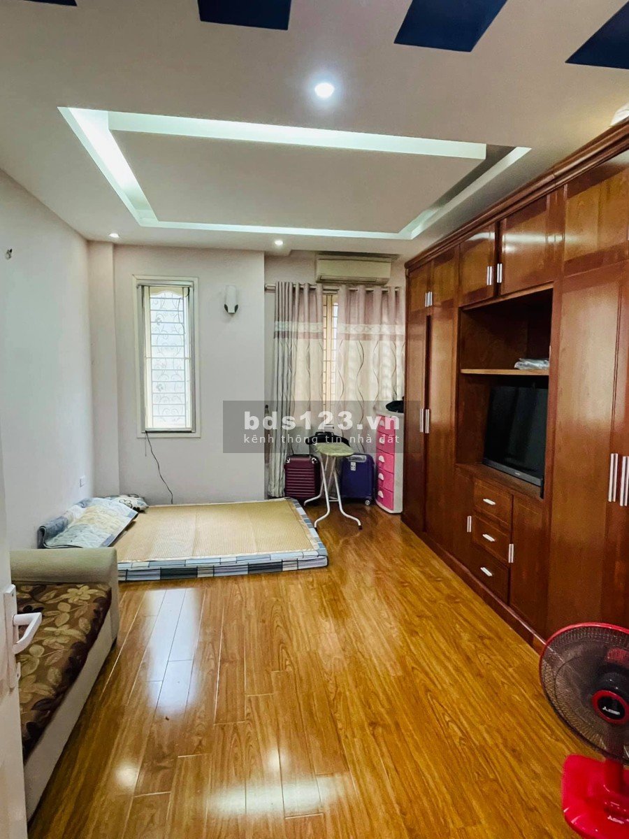 Trung tâm Đống Đa gần phố diện tích sử dụng 42m2, giá bán nhanh 4.1 tỷ lh 0988899816