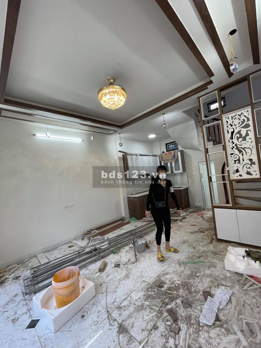 Bán nhà Ngọc Trì Long Biên 36Mx5T MT9m nhỉnh 2TỶ nhà mới dét ở lun.LH em Khởi 0911910586