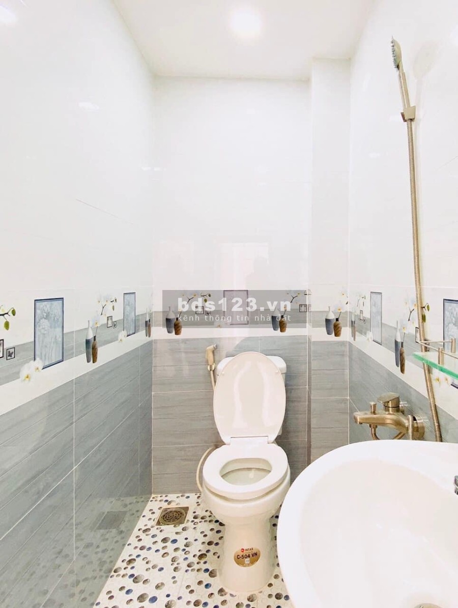 Bán nhà rẻ nhất Hóc Môn 1 trệt 1 lầu đúc bê tông kiên cố, giá bán chỉ còn 2 tỷ, thương lượng