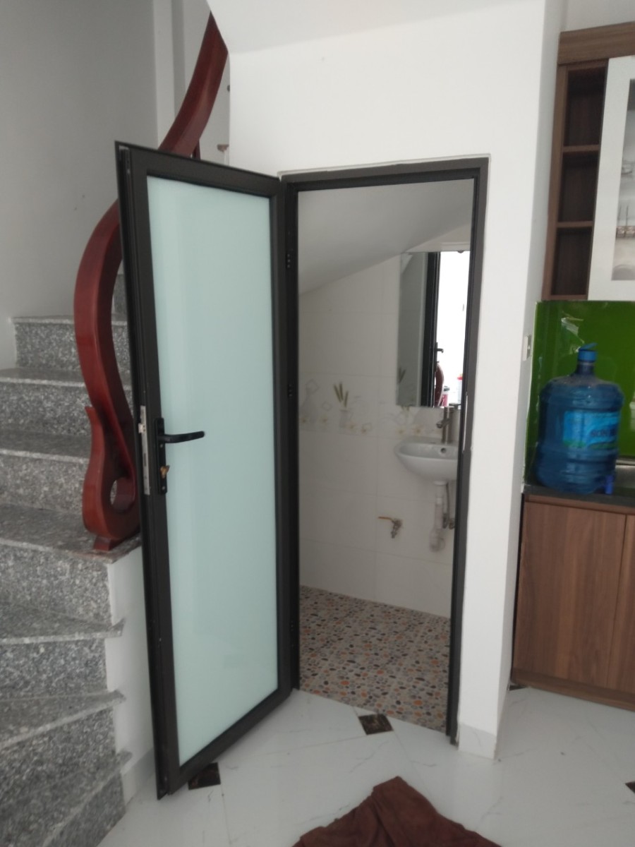 Bán gấp nhà xây mới. DT: 30m2 giá 2.7 tỷ, P. Phương Canh - Nam Từ Liêm