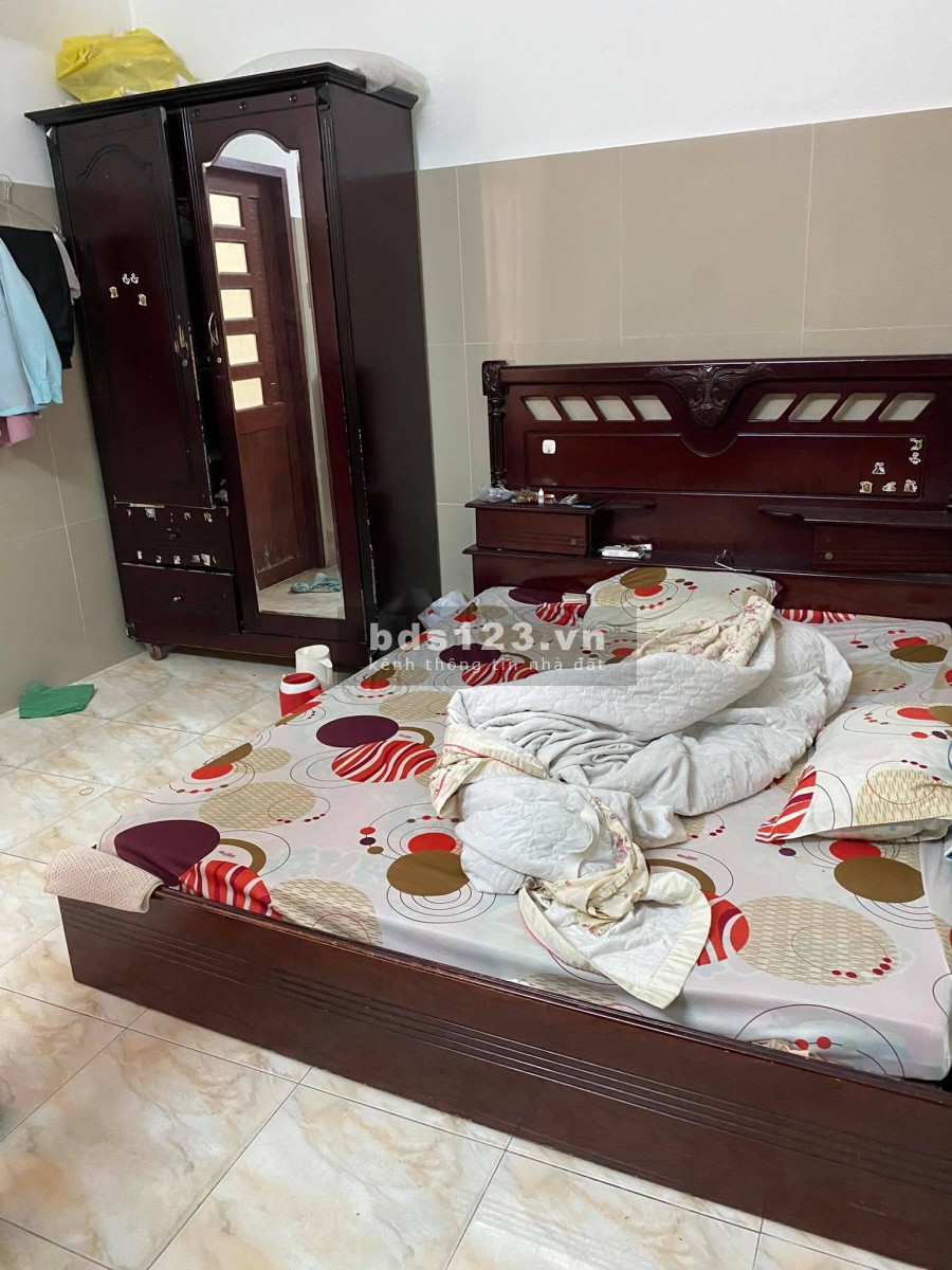 Nhà rộng kiên cố, hẻm xe hơi. Nguyễn Văn Săng giá bán 6,8 tỷ tiện ích đủ, khu dân cư đông
