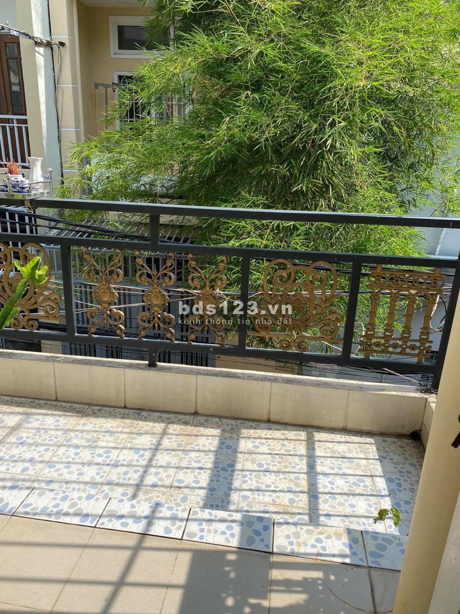 Nhà rộng kiên cố, hẻm xe hơi. Nguyễn Văn Săng giá bán 6,8 tỷ tiện ích đủ, khu dân cư đông