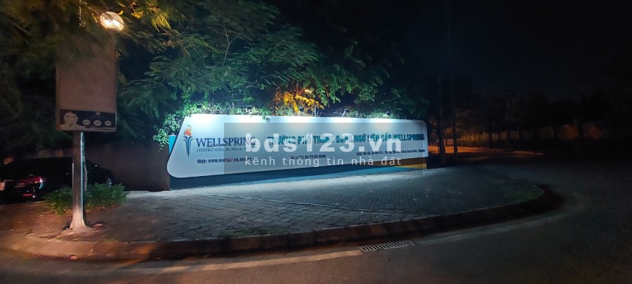 Cần Bán Nhà, Nguyễn Văn Cừ, Lô Góc, Kinh Doanh,Ô tô. DT 90m2, MT 6.6m, Nhỉnh 8tỷ.