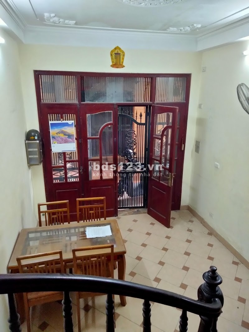 Cần bán nhà nguyên căn vài bước ra ô tô kiến trúc đẹp, vào ở ngay, giá chỉ 3.2 tỷ, sổ sẵn