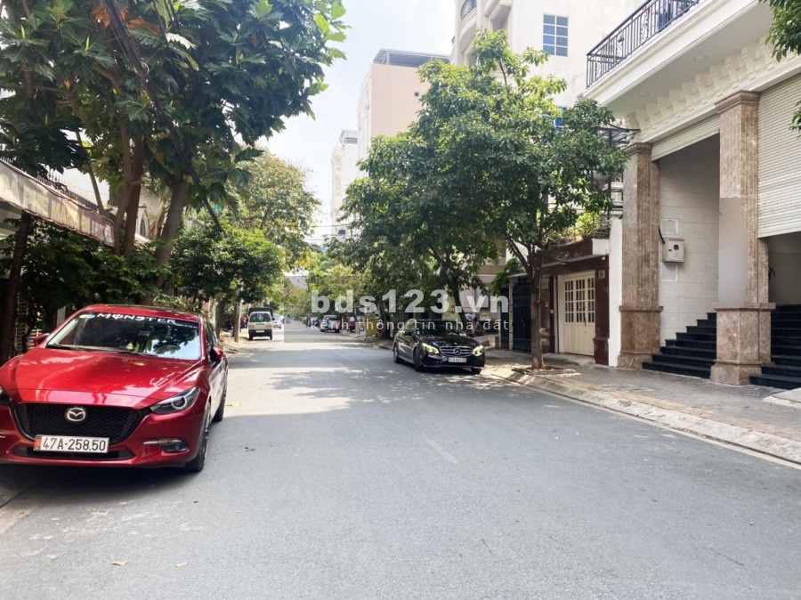 Bán lô đất mặt tiền đường số 85, phường Tân Quy, Quận 7 giá bán 24.5 tỷ, thương lượng