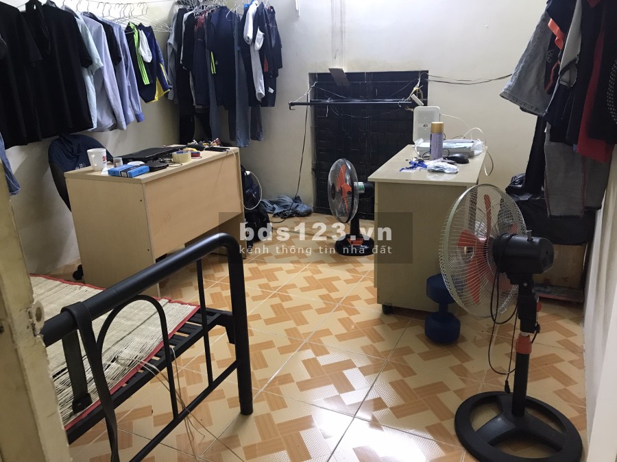 Cần tìm 2 bạn nam ở ghép nhà nguyên căn Quận Tân Bình, phòng đủ tiện nghi, lh 0398524376