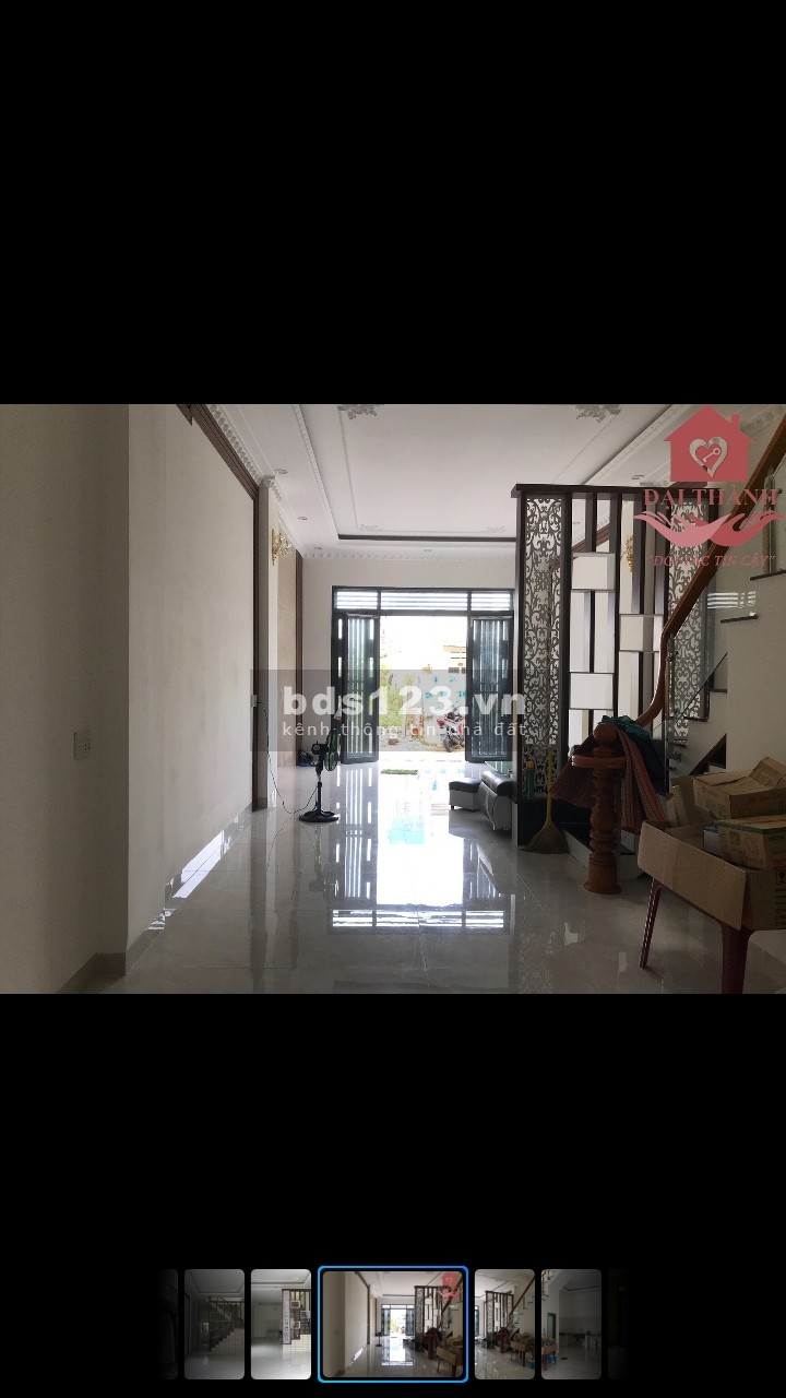 Nhà Tân Phong giá bán 3.2 tỷ 1 trệt lầu nhà thoáng mát tiên nghi buôn bán lh 0975237913