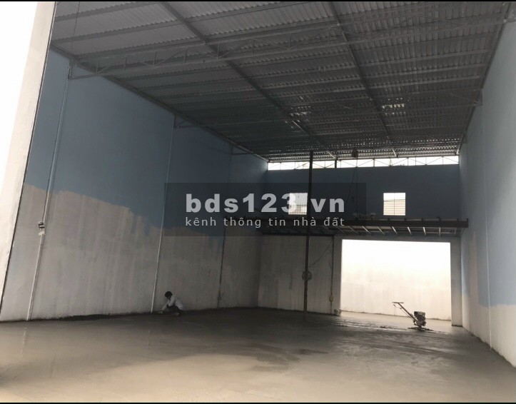 Cho thuê kho xưởng mặt tiền Quận Tân Phú giá 25 triệu/tháng, liên hệ 0984462046