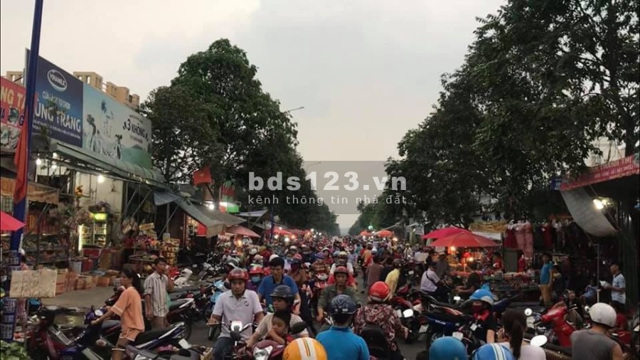 Đất thổ cư sổ hồng riêng khu công nghiệp chủ ngộp bán gấp diện tích 150m2, bàn giao ngay
