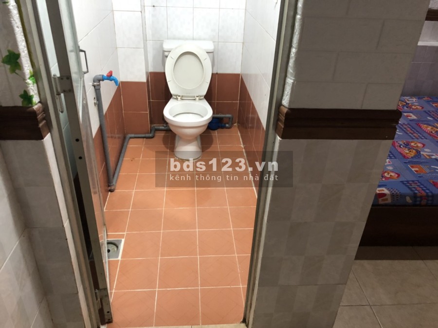 Phòng 2 triệu tiện nghi khép kín, gần chợ Thủ Đức giá bán 2 triệu/tháng, liên hệ 0947161764