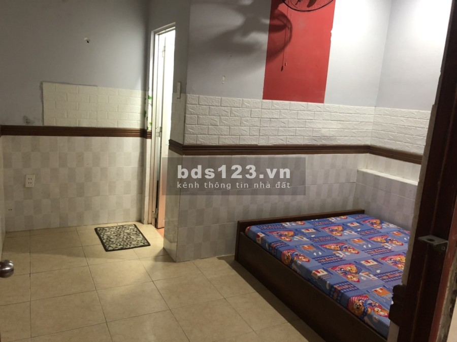 Phòng 2 triệu tiện nghi khép kín, gần chợ Thủ Đức giá bán 2 triệu/tháng, liên hệ 0947161764
