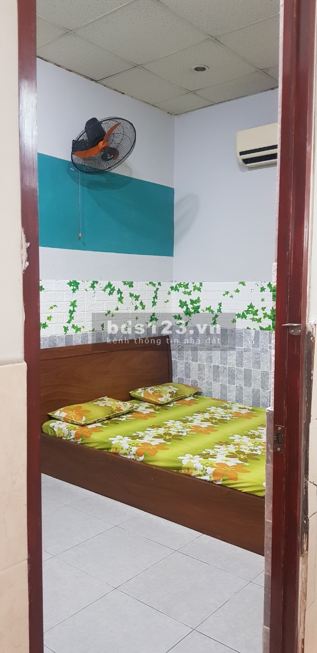 Phòng 2 triệu tiện nghi khép kín, gần chợ Thủ Đức giá bán 2 triệu/tháng, liên hệ 0947161764