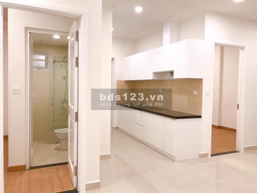 Cho thuê căn hộ 2PN, 2WC 70m2 Moonlight Boulevard giá 7.5 tr/tháng (có rèm cửa)
