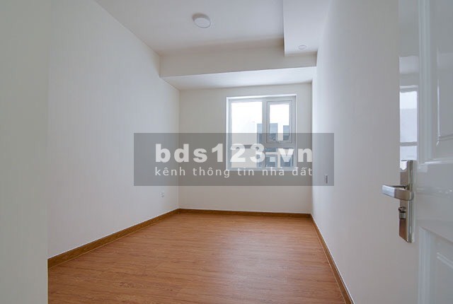 Cho thuê căn hộ 2PN, 2WC 70m2 Moonlight Boulevard giá 7.5 tr/tháng (có rèm cửa)