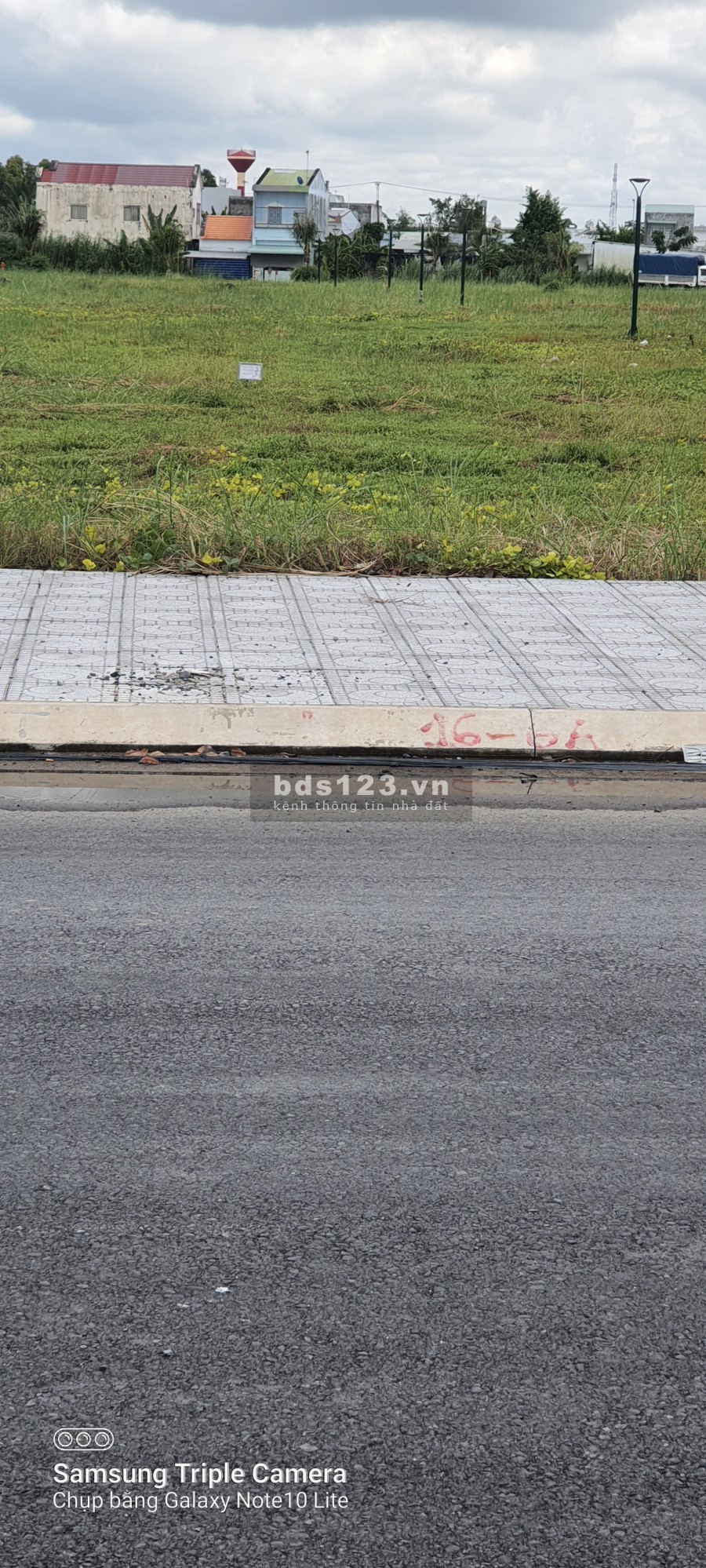 Nền đẹp giá tốt ngay trục chính Phố ẩm thực và giải trí khu đô thị FLC Sa Đéc lh 0772829293