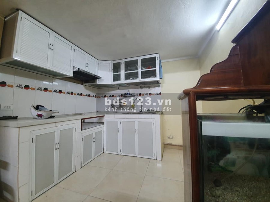 Tôn Đức Thắng, gần phố, diện tích sử dụng 22m2, ở luôn giá bán 1.8 tỷ lh 0988899816