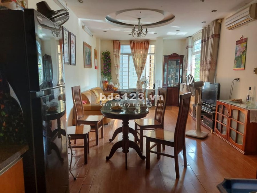 Biệt thự Âu Cơ, 30m ra phố đúc bê tông kiên cố 5 tầng giá bán 6.1 tỷ liên hệ 0988899816