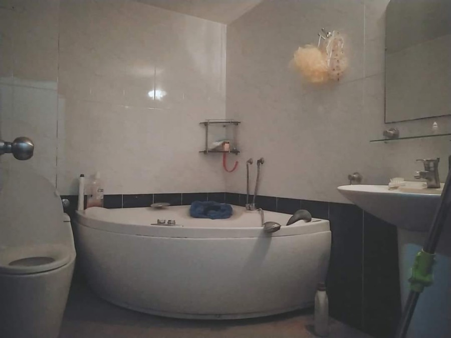 Nhà đẹp ở ngay tặng toàn bộ nội thất đắt tiền đi bộ sang Royal city giá bán 4.5 tỷ sổ sẵn