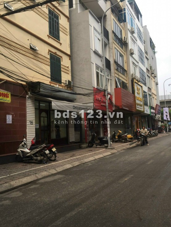 Chính chủ cho thuê nhà mặt phố cực đẹp tại phố Nguyễn Văn Tuyết cho thuê lâu dài, 26 triệu
