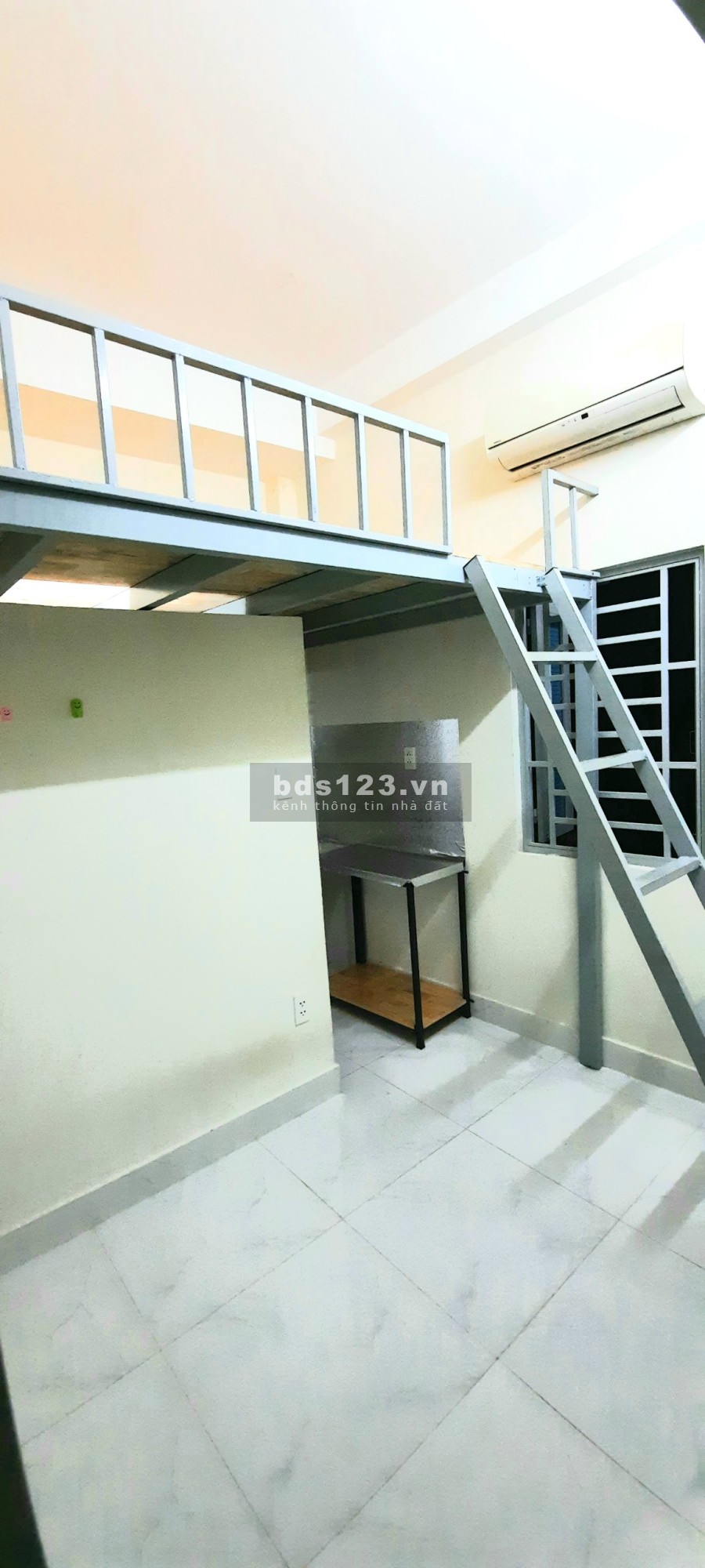 Cần tìm nữ nhân viên văn phòng sinh viên ở ghép gần đại học Hồng Bàng, nhà vệ sinh riêng