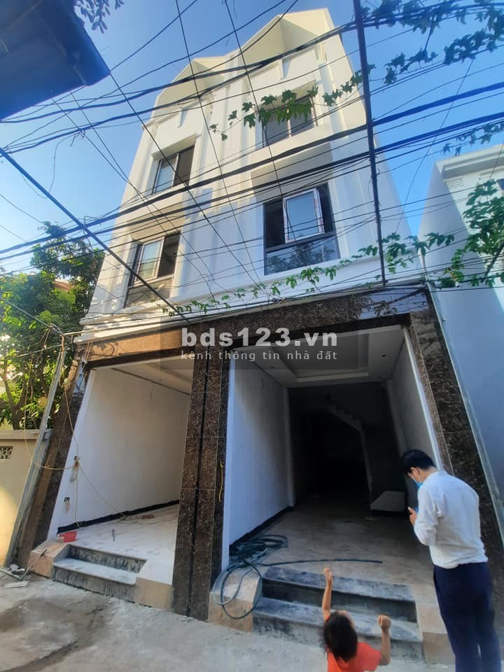Nhỉnh 2 tỷ có nhà 4 tầng nội thất sịn sò đường ô tô đậu cửa gần Đô Nghĩa