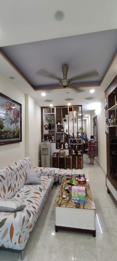 Cần bán hoa hậu Linh Nam Hoàng Mai, dtsd 43m2 4 tầng mt 3m, giá chào 4.3 tỷ, ô to đỗ cửa