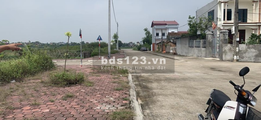 Chính chủ bán lô diện tích 195m2 full thổ cư giá đầu tư hấp dẫn liên hệ 0928296666