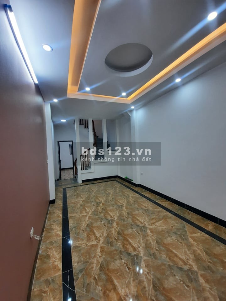 Nhỉnh 2 tỷ có nhà 4 tầng nội thất sịn sò đường ô tô đậu cửa gần Đô Nghĩa