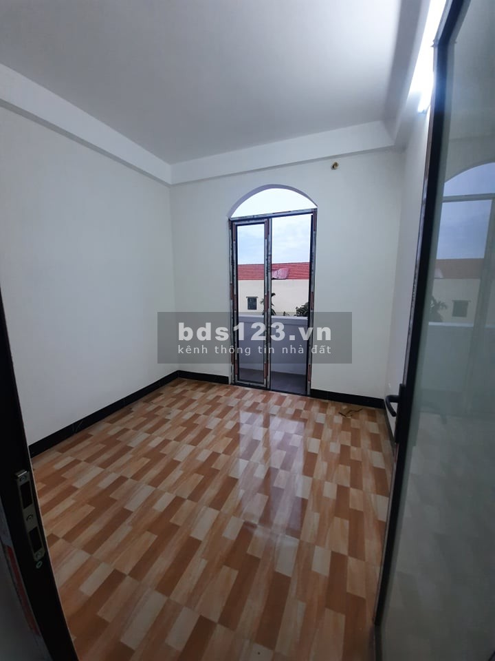Nhỉnh 2 tỷ có nhà 4 tầng nội thất sịn sò đường ô tô đậu cửa gần Đô Nghĩa