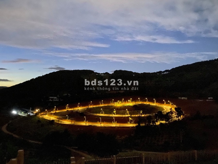 Đất Nam Ban Villas CK thuê lại 5 năm chiết khấu cao tặng vàng 9999 liên hệ 0901847479