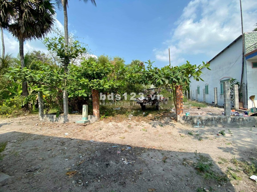 Đất Tịnh Biên giá rẻ cuốn móng sẵn tiện ích đầy đủ, diện tích rộng, xe vào tận nơi, sổ sẵn