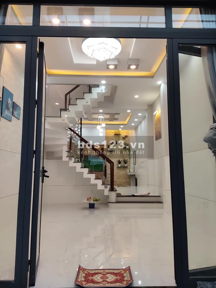 Bán nhà đường Tự Cường (CMT 8), mặt tiền kinh doanh 4x7m, chỉ 4 tỷ 19