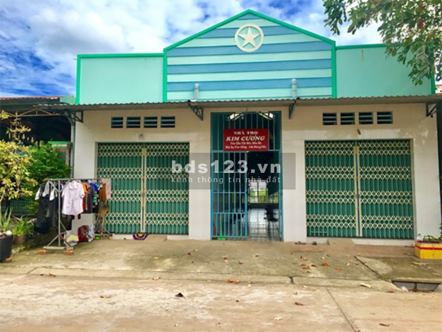 Dịch bệnh khó khăn cần bán dãy trọ 600m2 (20x30m) 20P+4KIOT, dân đông, gần KCN, vị trí đẹp.