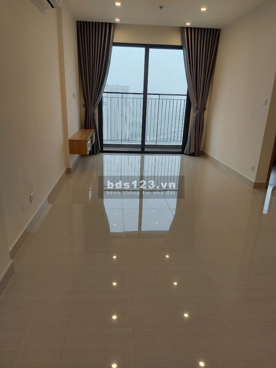 Cho thuê căn 2 phòng ngủ, 1vs full đồ gỗ tại chung cư Vinhomes Smart City giá 7.5 triệu