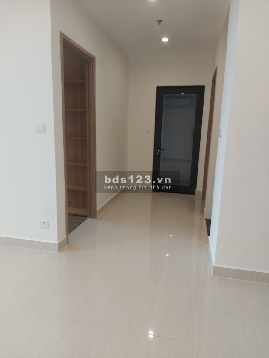 Cho thuê căn 2 phòng ngủ, 1vs full đồ gỗ tại chung cư Vinhomes Smart City giá 7.5 triệu