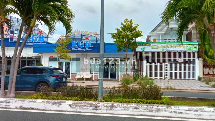 Cần bán nhà hàng mt Tôn Đức Thắng view biển đối diện nhà…