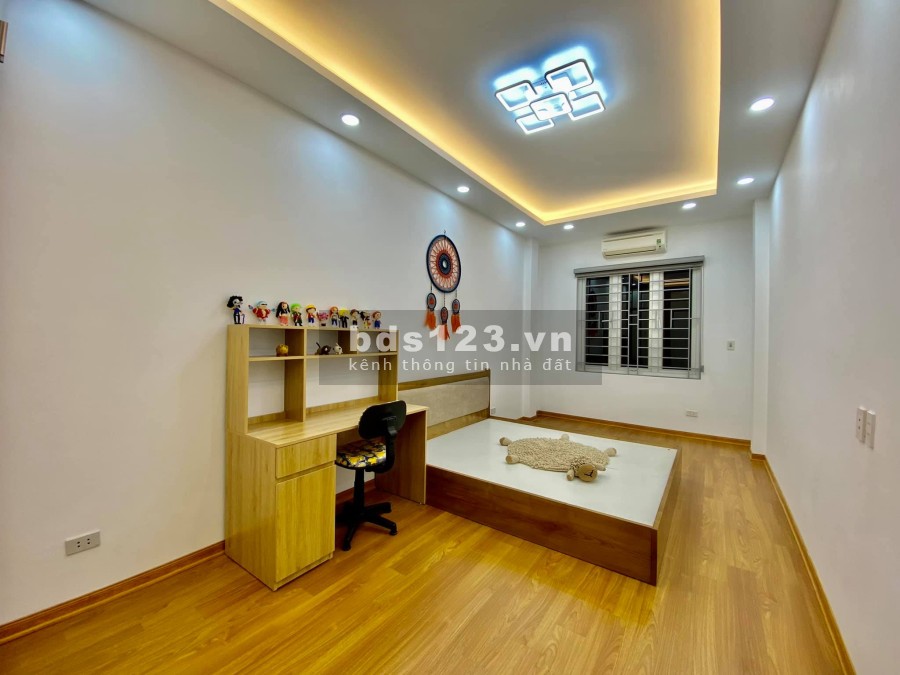 Bán nhà cực đẹp phố Nguyễn Chính Quận Hoàng Mai, giá hơn 3 tỷ nhỉnh đầy đủ nội thất