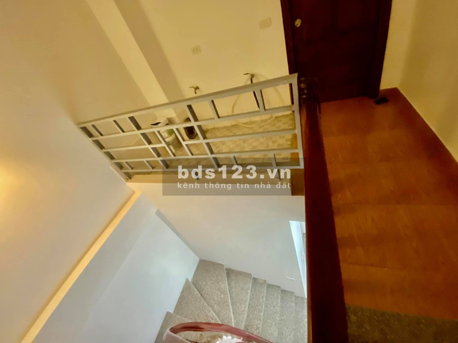 Bán nhà cực đẹp phố Nguyễn Chính Quận Hoàng Mai, giá hơn 3 tỷ nhỉnh đầy đủ nội thất
