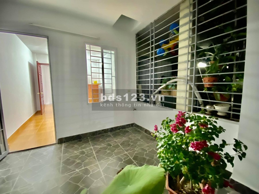 Bán nhà cực đẹp phố Nguyễn Chính Quận Hoàng Mai, giá hơn 3 tỷ nhỉnh đầy đủ nội thất