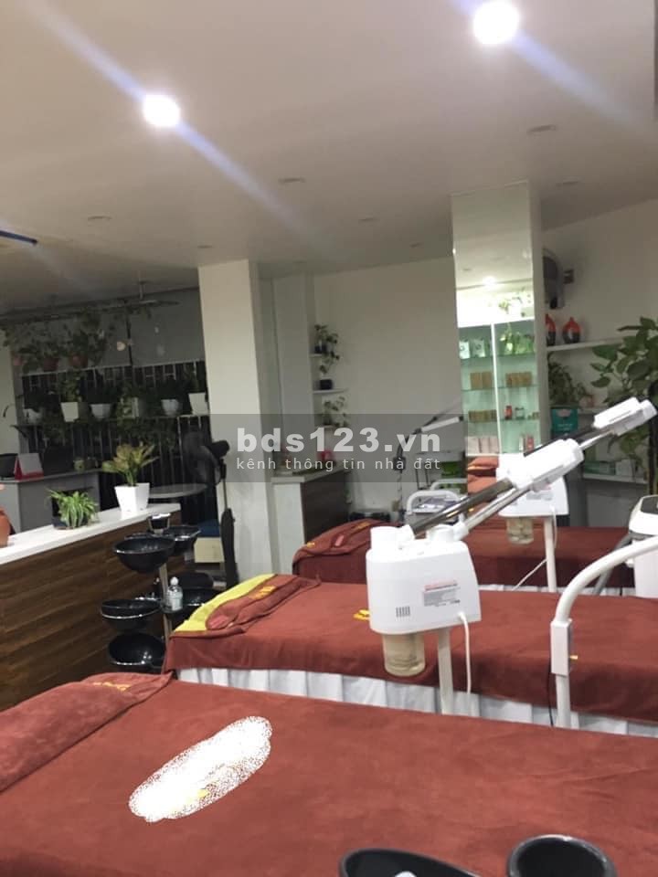 Bán nhà nguyên căn 7 tầng thang máy, diện tích 157m2, dtsd 95m2, ô tô tránh nhau, mt 110 Trung Kính