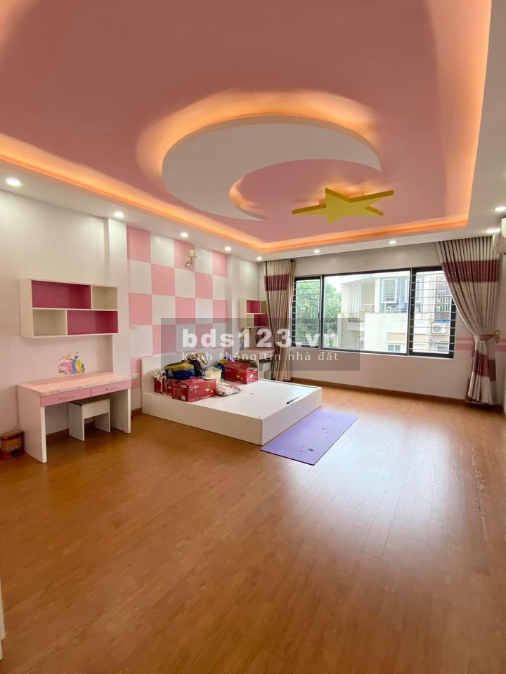 Bán nhà nguyên căn 7 tầng thang máy, diện tích 157m2, dtsd 95m2, ô tô tránh nhau, mt 110 Trung Kính