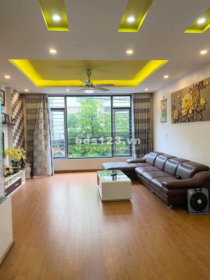 Bán nhà nguyên căn 7 tầng thang máy, diện tích 157m2, dtsd 95m2, ô tô tránh nhau, mt 110 Trung Kính