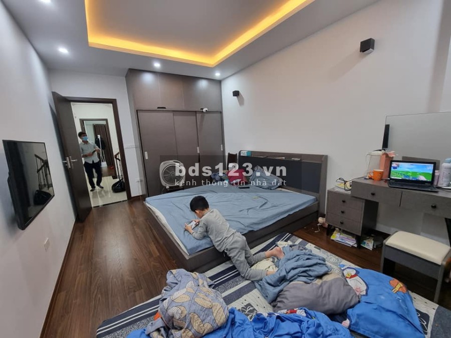 Siêu hiếm vị trí số 1 Hoàng Mai 46mx4T, mt 4m, ô tô, kinh doanh đỉnh, sổ đỏ đẹp Lh 0971988522