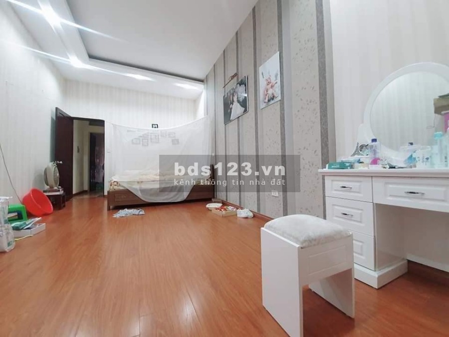 Bán Nhà Phố Lê Trọng Tấn diện tích 96m2 đúc kiên cố 3 tầng giá nhỉnh 11 tỷ pháp lý sạch