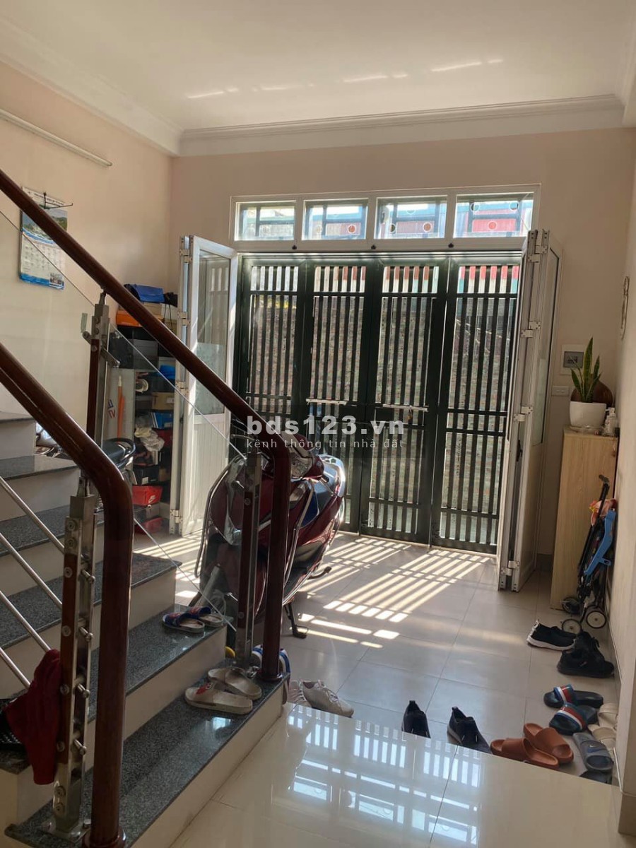 Cực phẩm Ngọc Thụy Long Biên, 45Mx5T, MT4,1m, nhỉnh 3TỶ Ở ngay LH em Khởi 0911910586