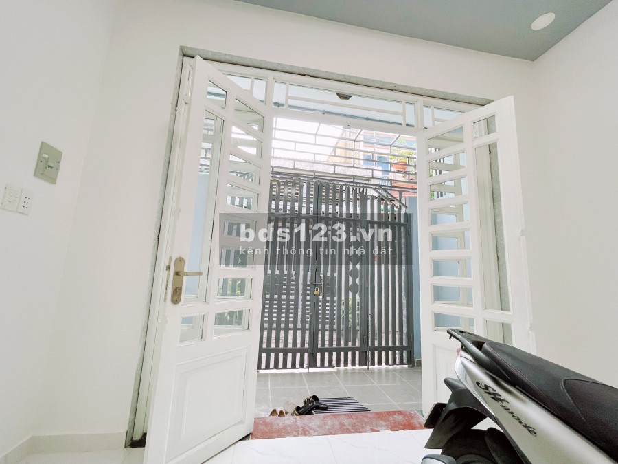 Chính chủ cho thuê nhà NC 4x11 1 trệt 1 lầu Hẻm Trịnh Đình Trọng P Hoà Thạnh Q Tân Phú