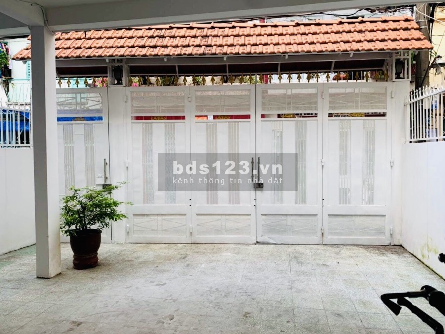 Duy nhất 1 căn dtsd 6 x 18m (NỞ HẬU). 98m2 giá bán 8.2 tỷ, hẻm 1 xẹt sát mặt đường xe vào được